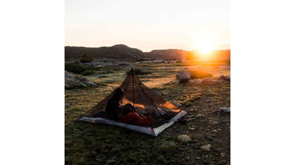 Hyperlite Mountain Gear UltaMid 2 Mesh Insert-DCF Floor 7 Hyperlite Mountain Gear UltaMid 2 Mesh Insert-DCF Floor - Image 5