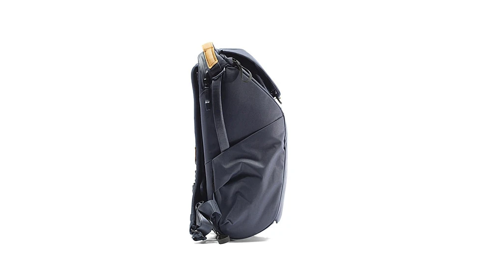 Peak Design Everyday 20 Liters V2 Backpack 12 Peak Design Everyday 20 Liters V2 Backpack - Image 10