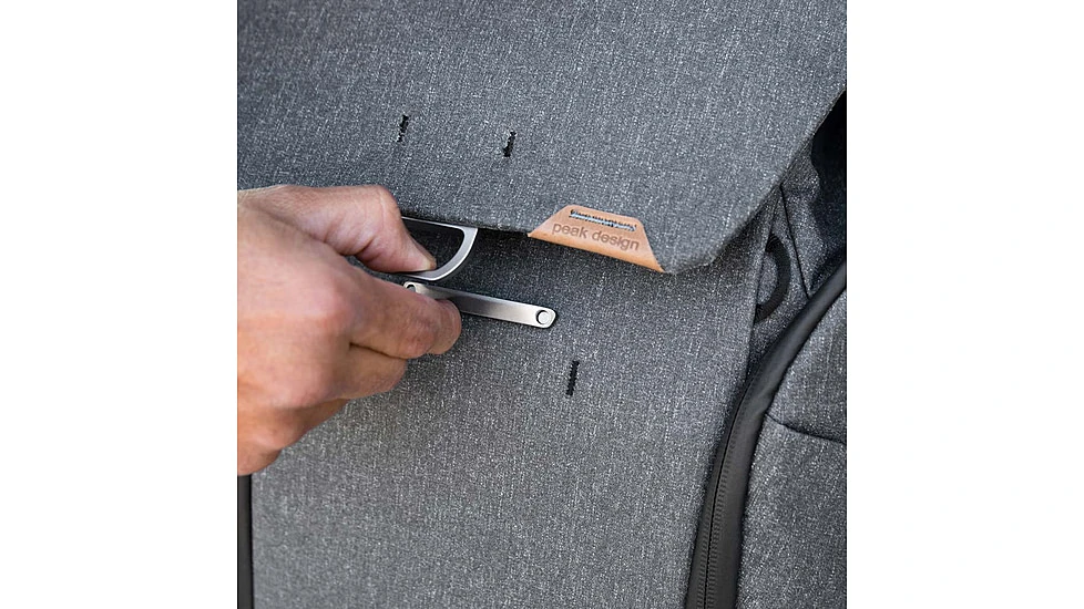 Peak Design Everyday 20 Liters V2 Backpack 11 Peak Design Everyday 20 Liters V2 Backpack - Image 9